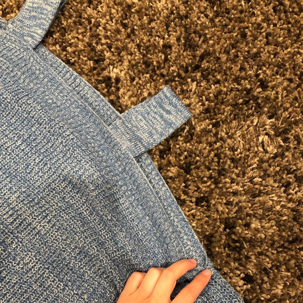 Amazing Lace Sweater - Picture 5 of 6